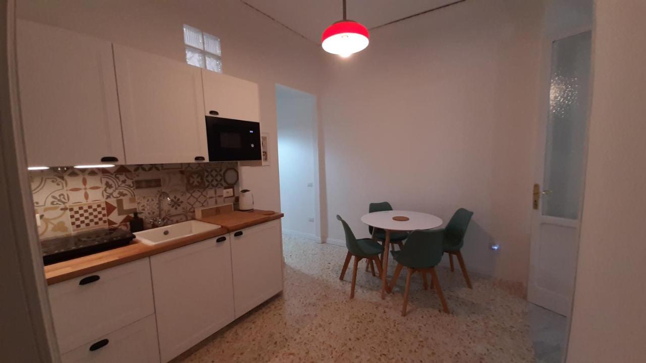 Ferienwohnung Palazzetto Di Neubourg Neapel Exterior foto