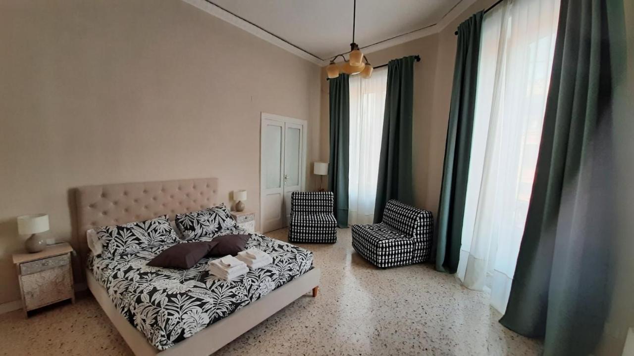 Ferienwohnung Palazzetto Di Neubourg Neapel Exterior foto