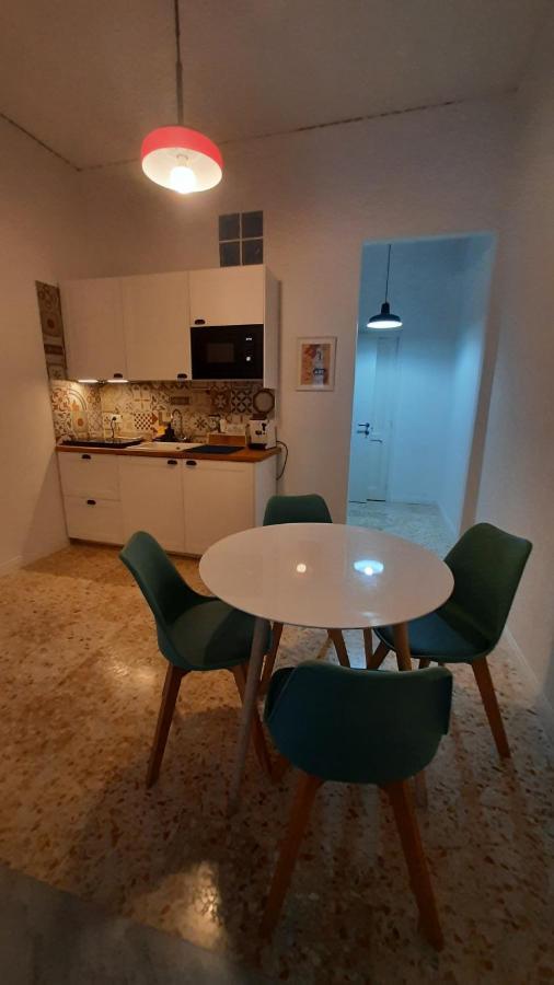 Ferienwohnung Palazzetto Di Neubourg Neapel Exterior foto